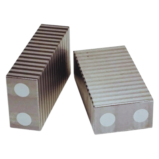 Come si confrontano i metalli come l'alluminio con i materiali ferromagnetici?