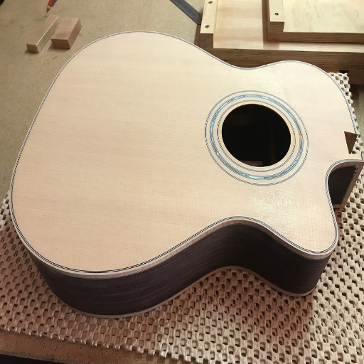 How to Design Your Own Custom Guitar with CNC?